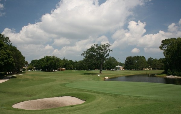 Greenside bunker near lake at Dubsdread Golf